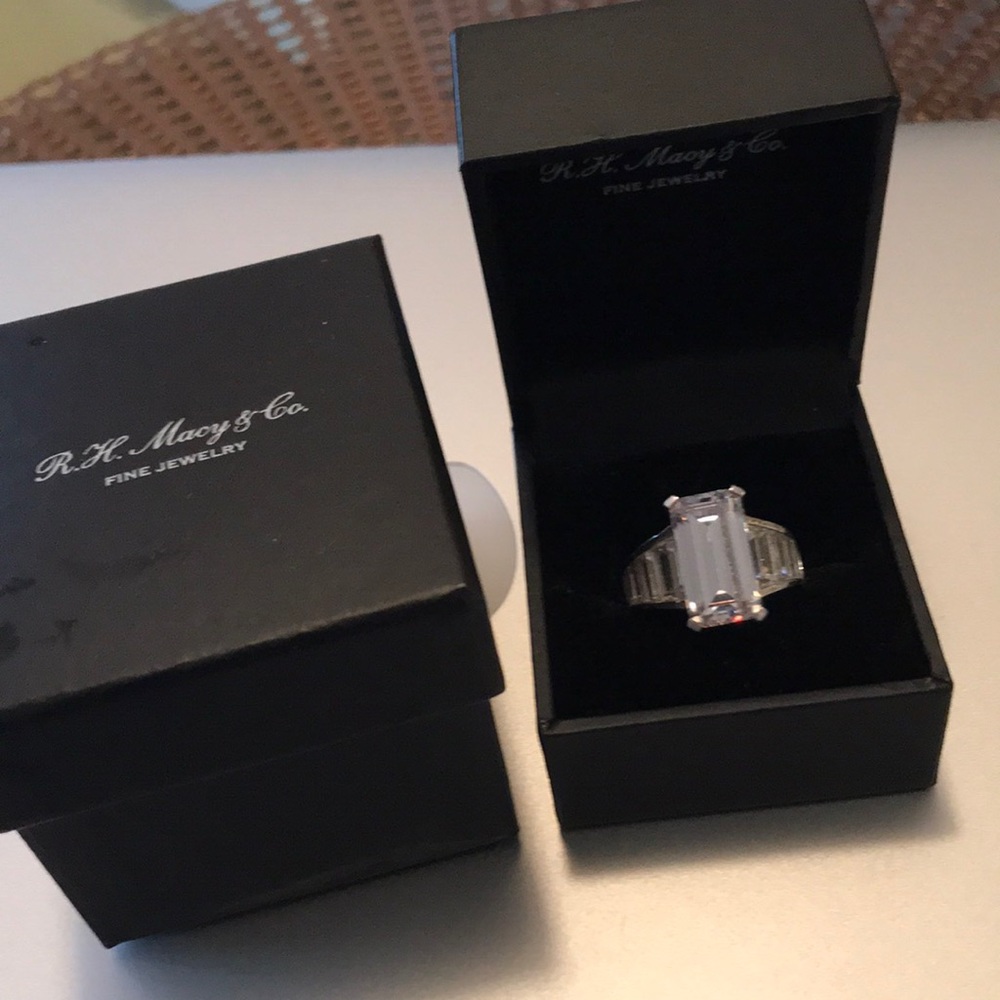 Diamond Ring Silver Size 7